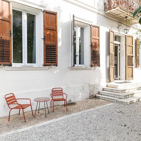 Parenthèse à La * Villeneuve-Loubet